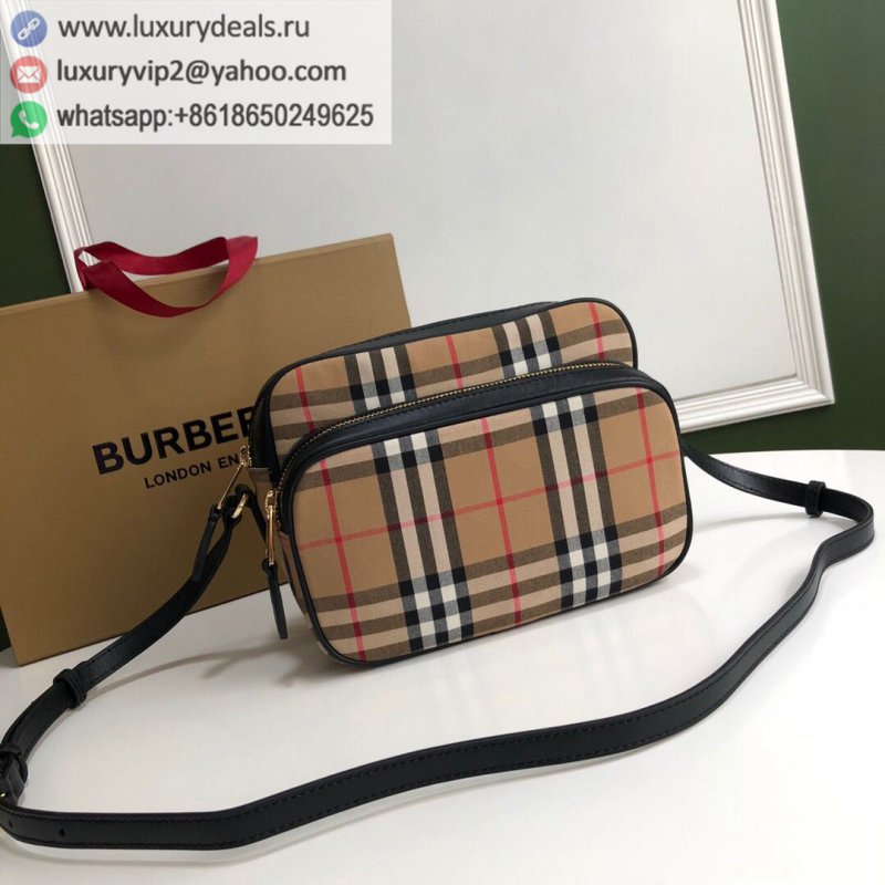 Burberry Collection Vintage Check Material Camera Bag