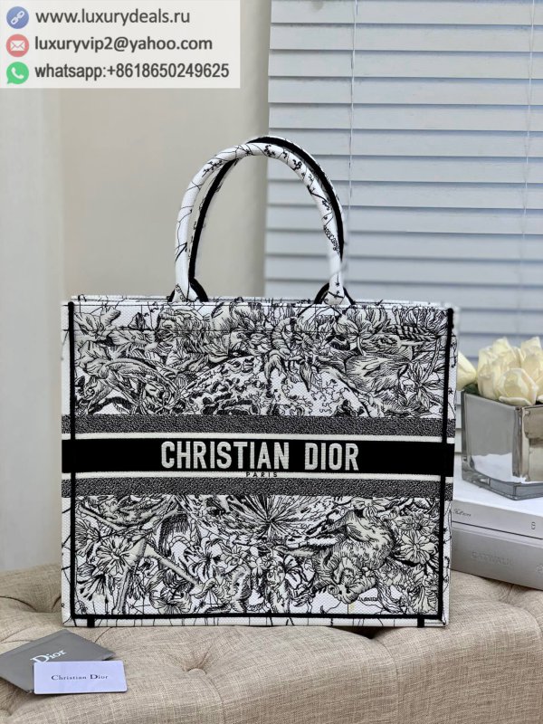 Dior Black Constellation Book Tote bag M1286ZWBR_M941