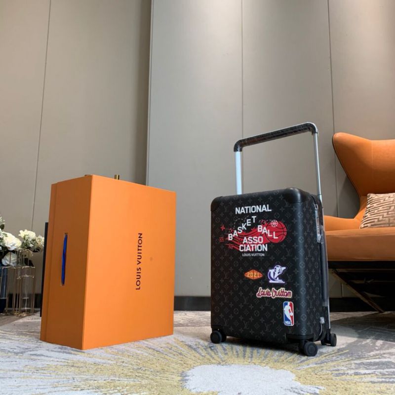 LV x NBA SEASON 2 Horizon 55 M20450 Rolling Luggage