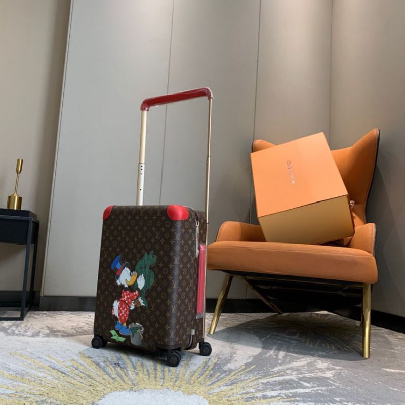 LV x Disney SEASON 2 Horizon 55 Rolling Luggage