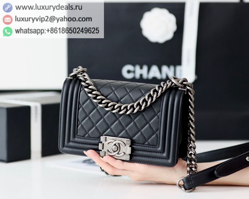 CHANEL Classic Leboy 20CM BAG A67085 Black / Silver Buckle