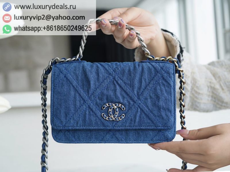 CHANEL 22P 19 WOC Denim Chain Bags AP0957