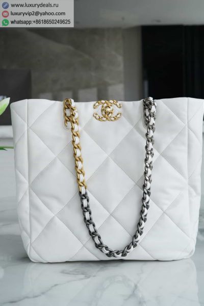 CHANEL 19 Shopping Bags AS3519