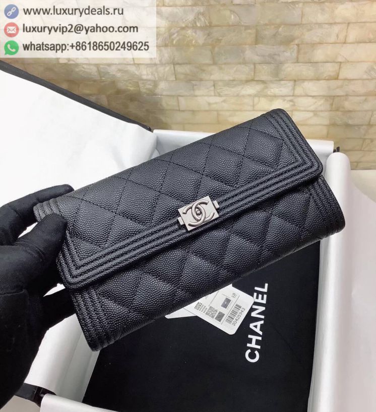 CHANEL Bi-fold Wallets A80286 Black / Silver Buckle