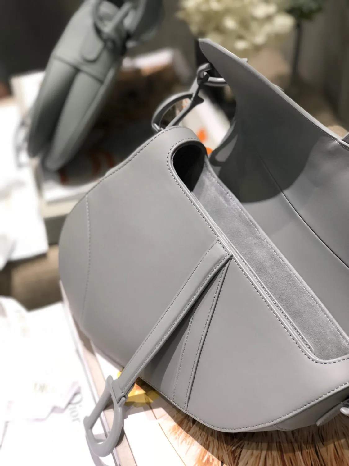 DIOR Saddle M0446 Grey