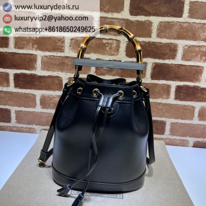 GUCCI Small Bucket Bags 724652