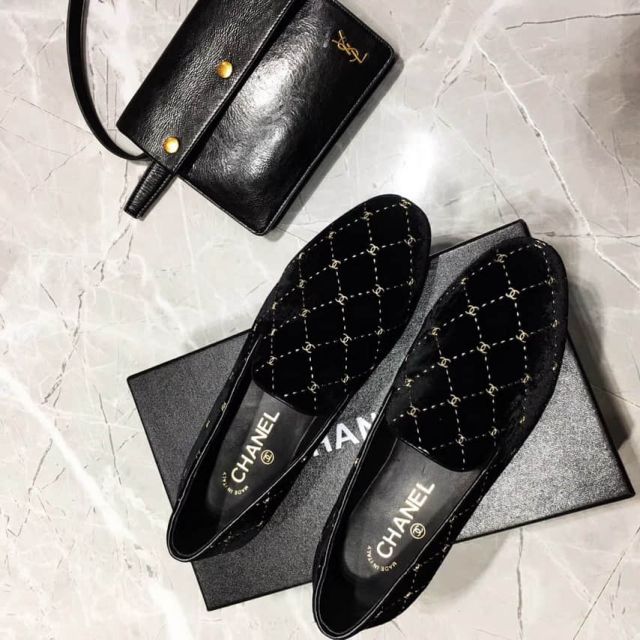 CC 2019FW CC Velvet Loafers Black Velvet Women Shoes