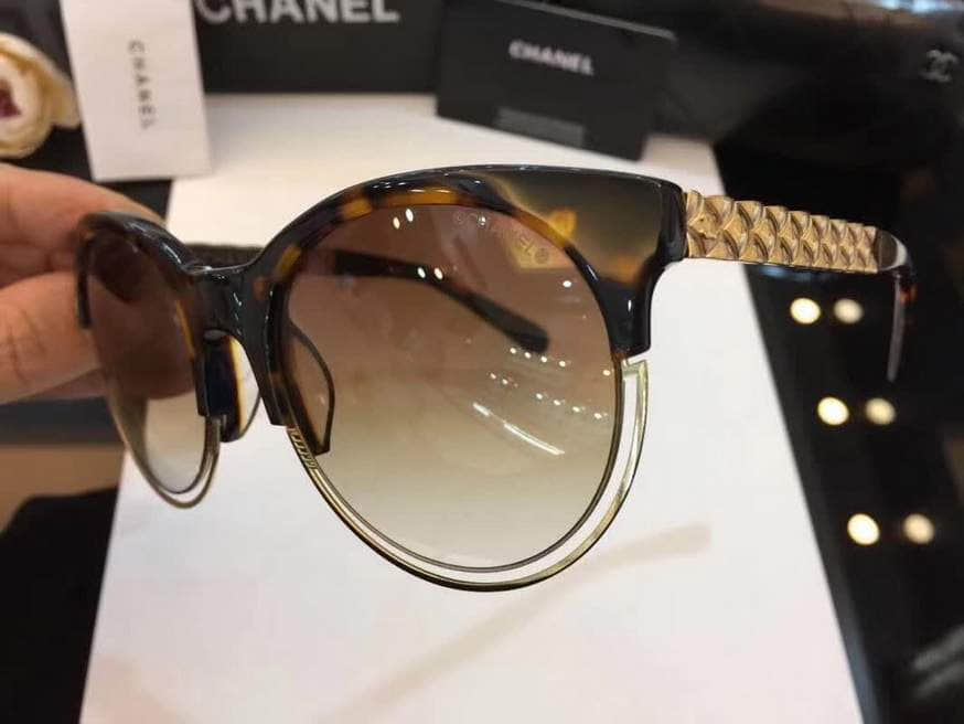 CC Vintage Women Sunglasses