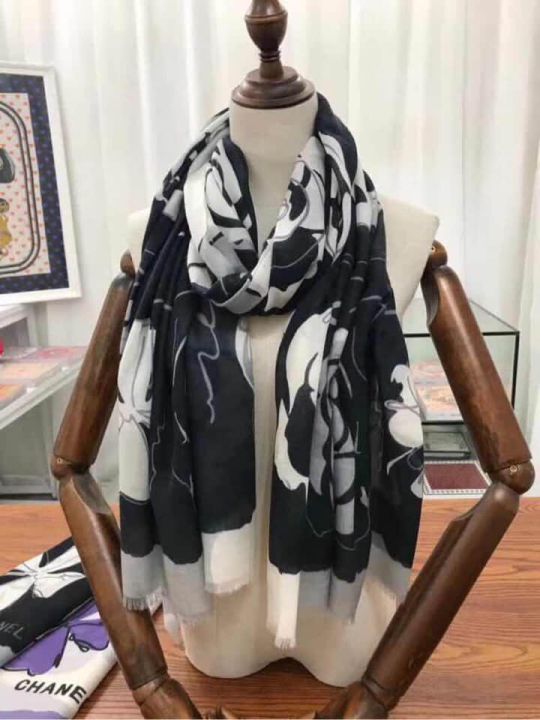 CC Women Scarves