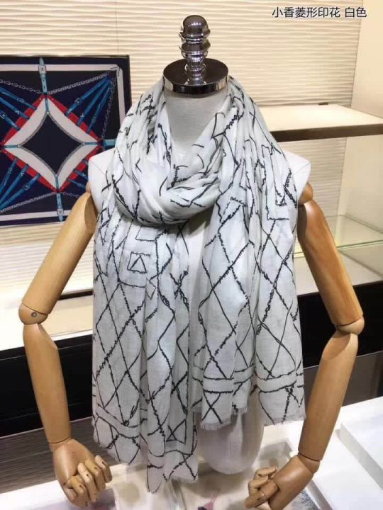 CC Classic CC Women Scarves