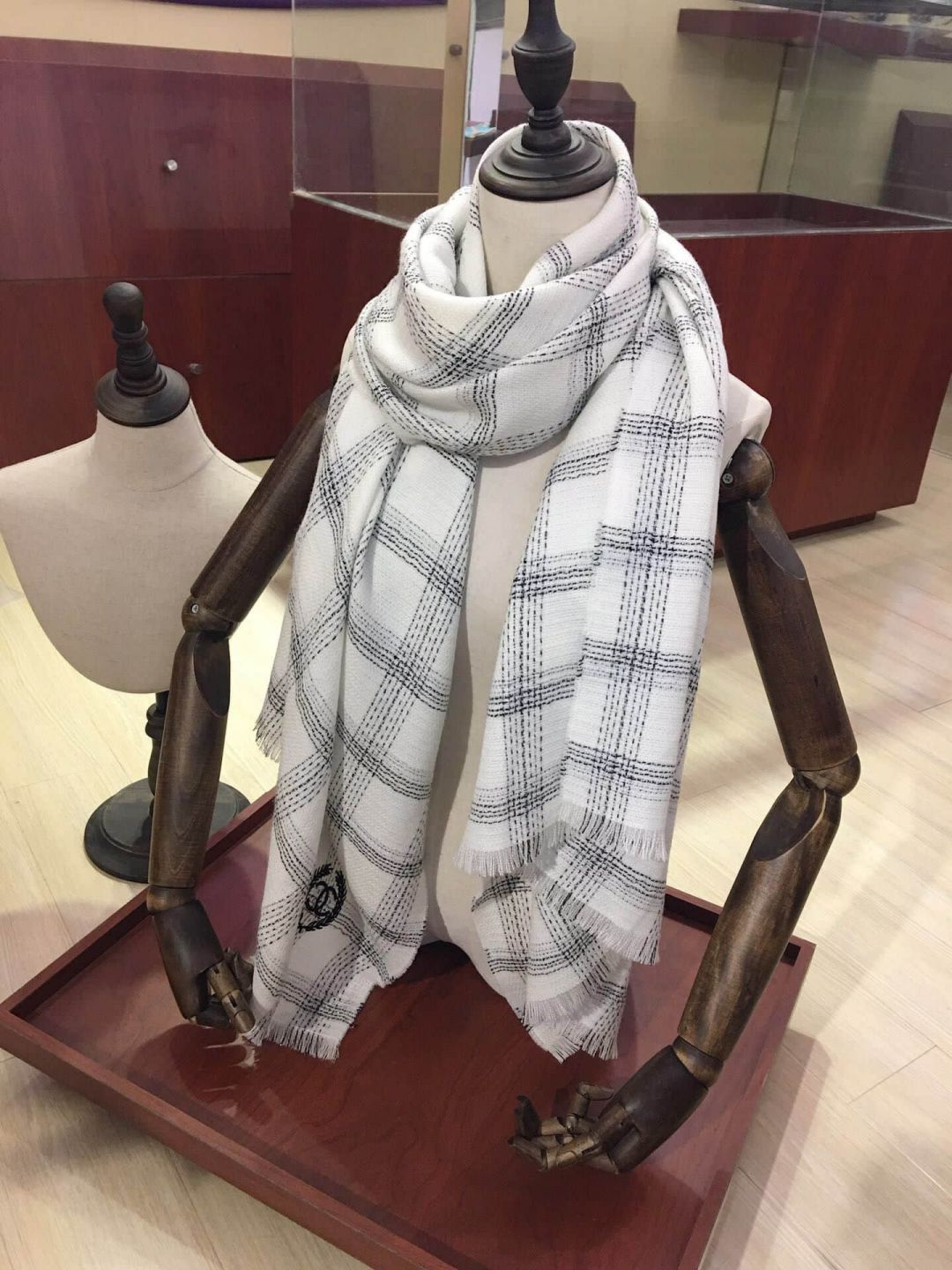 CC Cashmere Women Scarves