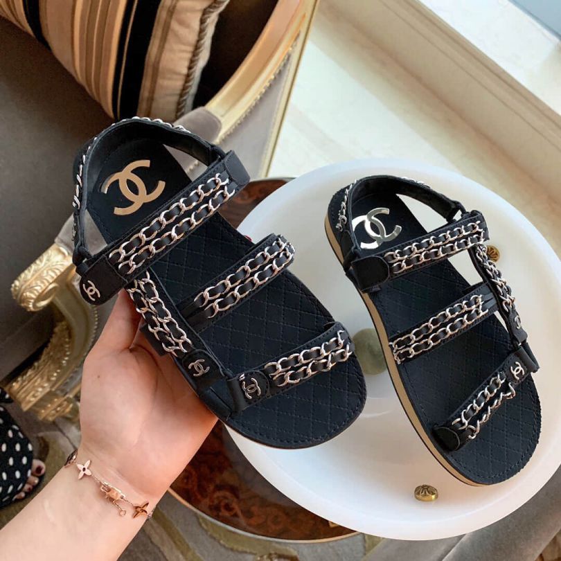 CC Chain Leather Sandals Women Shoes