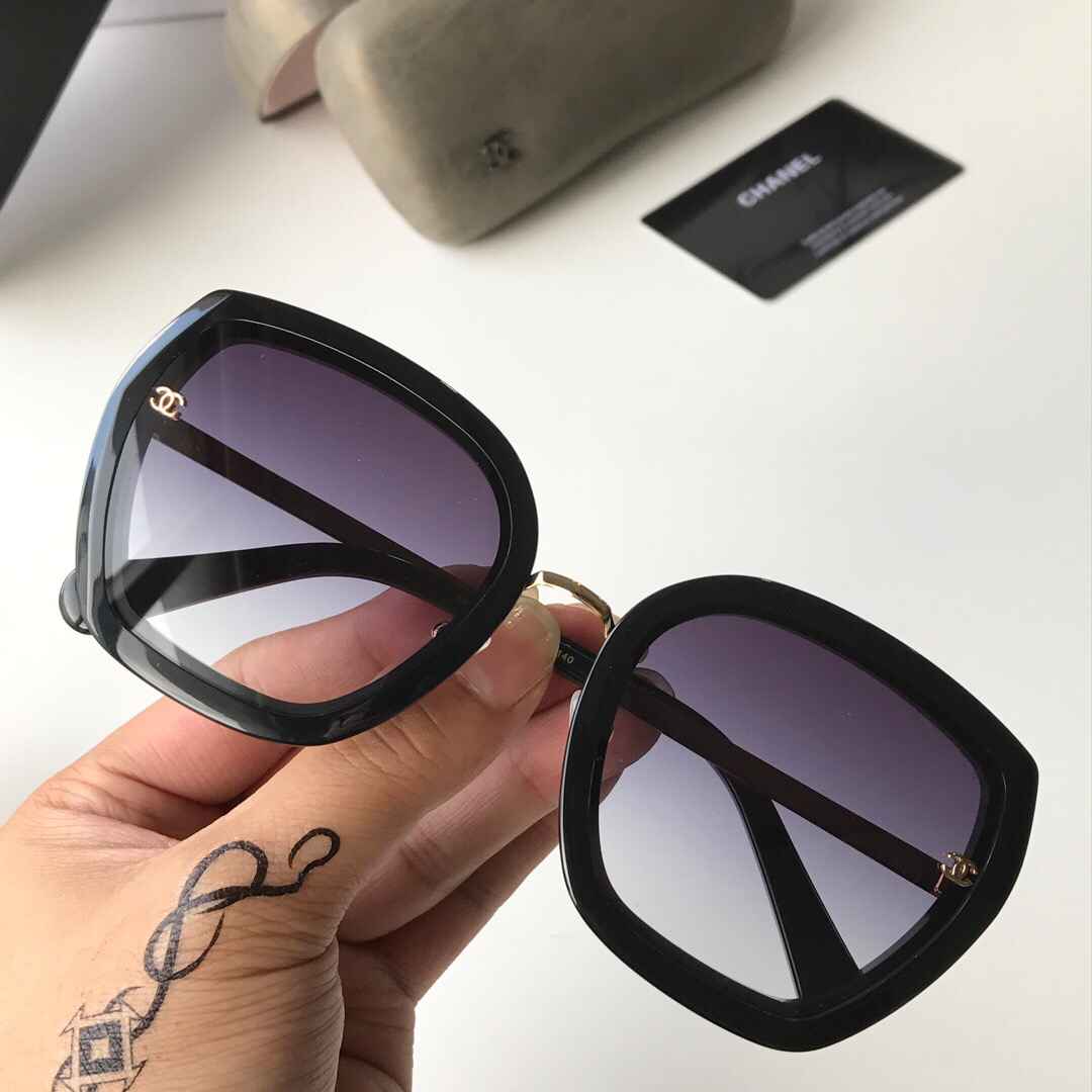 CC logo Women Sunglasses