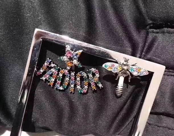 CD 18 925 SILVER COLORED DIAMONDS BEE EARRINGS