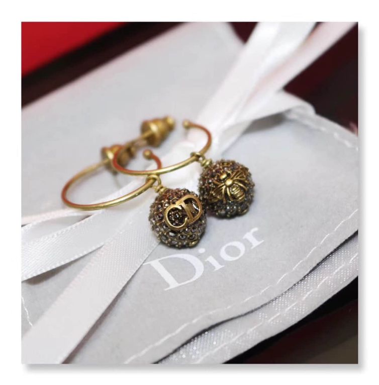 CD FULL DIAMONDS STAR BEE EARRINGS