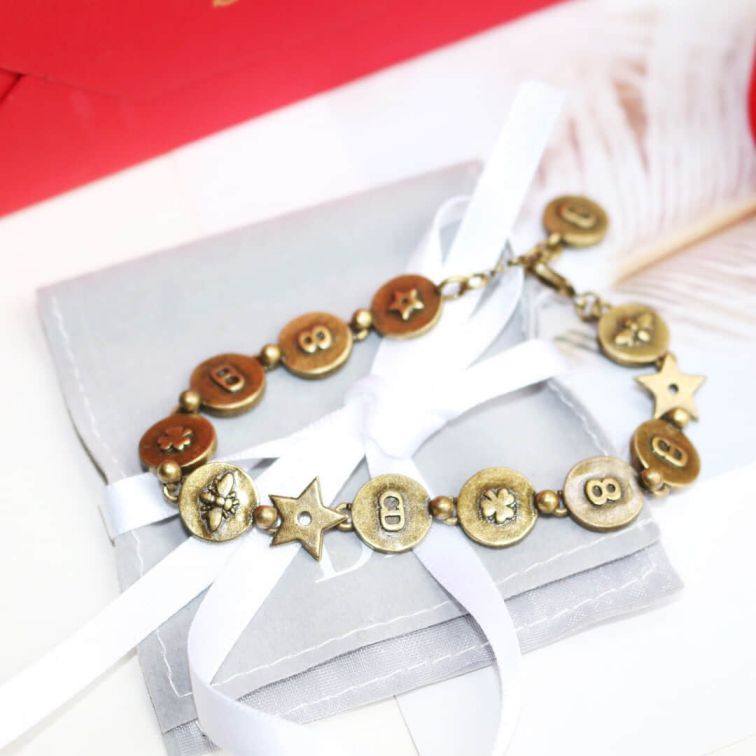 CD VINTAGE GOLD STAR BEE BRACELETS