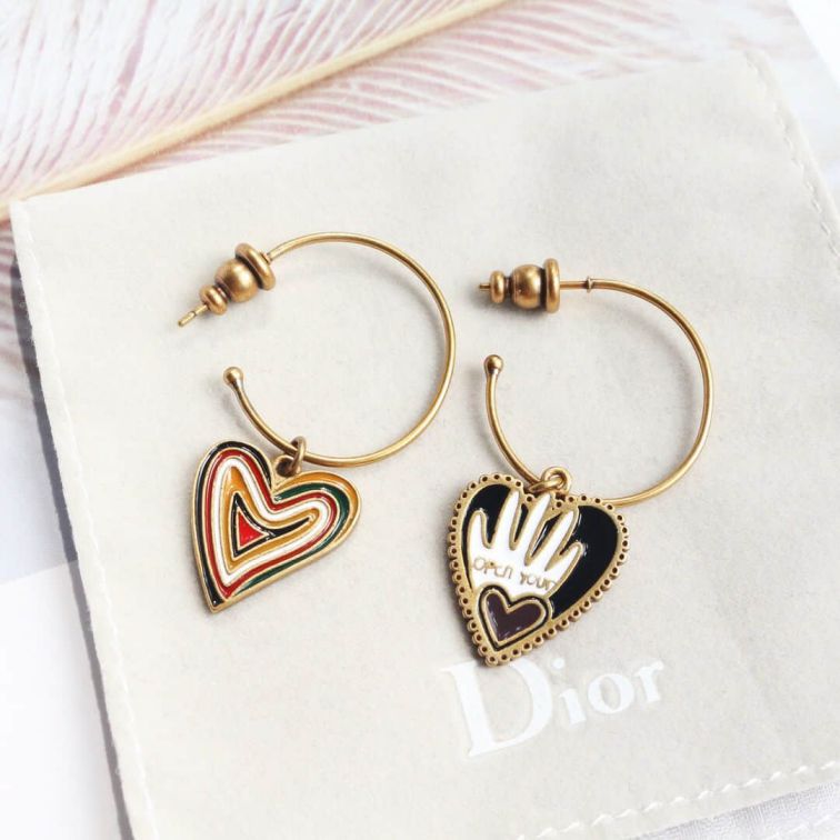 CD HEART EARRINGS