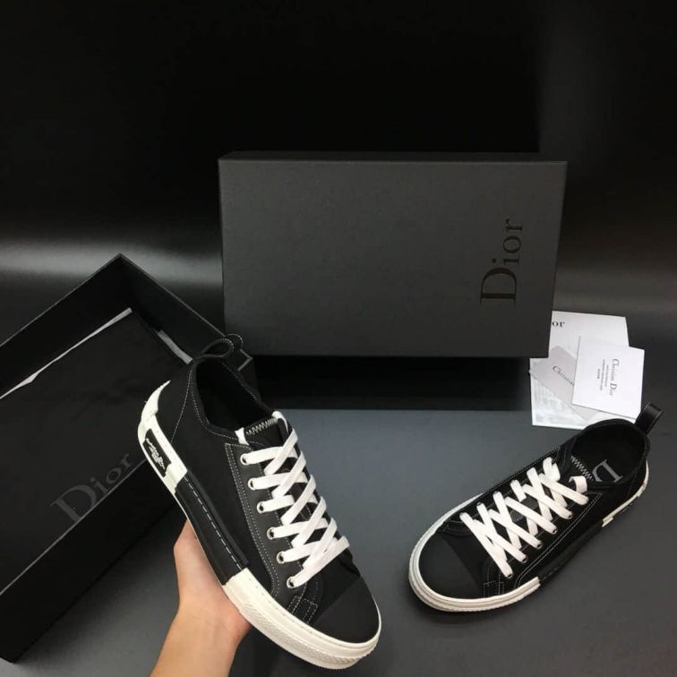 CD 2018 B23 BLACK LEATHER SNEAKERS