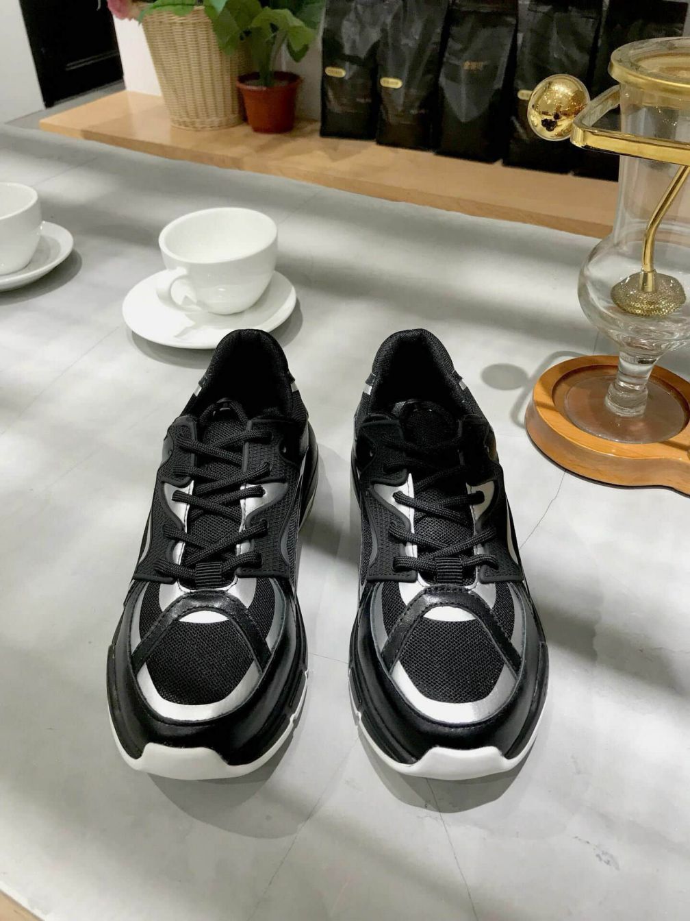 CD 2018SS LEATHER SNEAKERS D SHOES