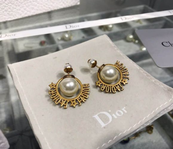 CD JACD PEARL EARRINGS