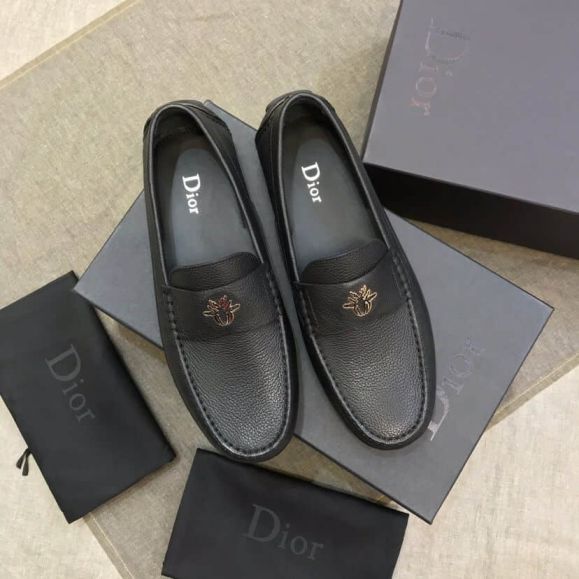 CD BLACK LEATHER BEE CAUSAL SHOES