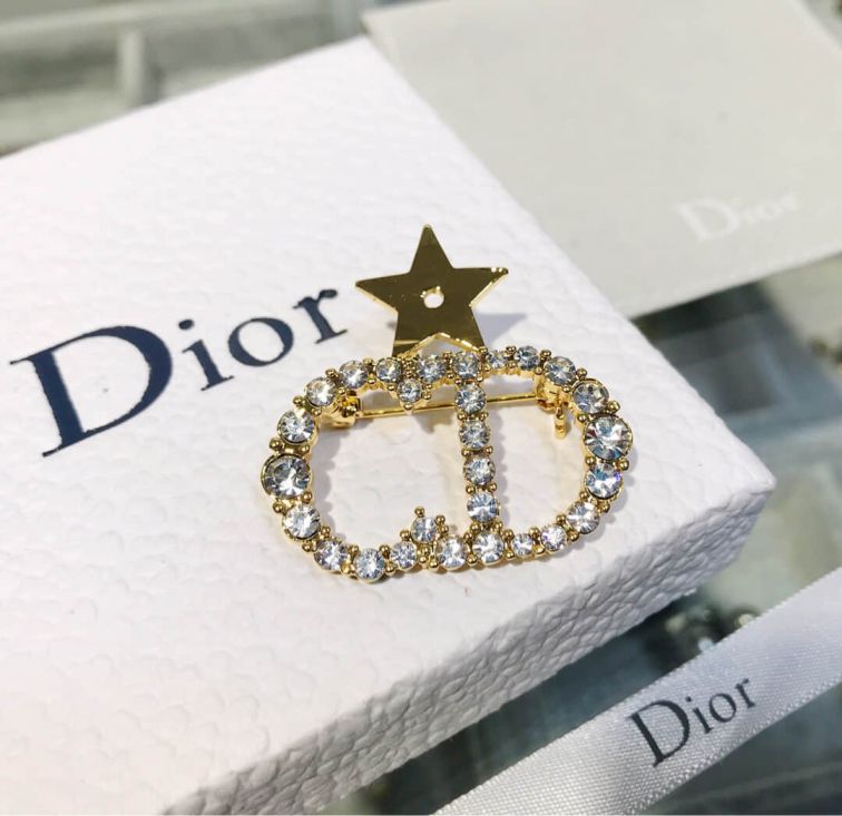 CD STAR FULL DIAMONDS BROOCHES