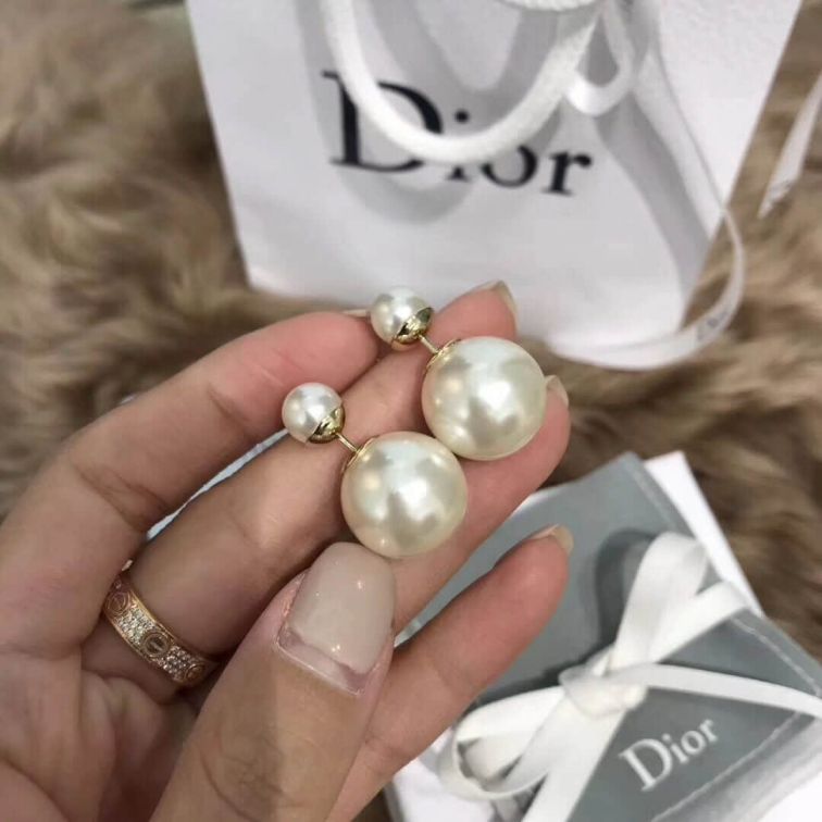 CD PEARL EARRINGS