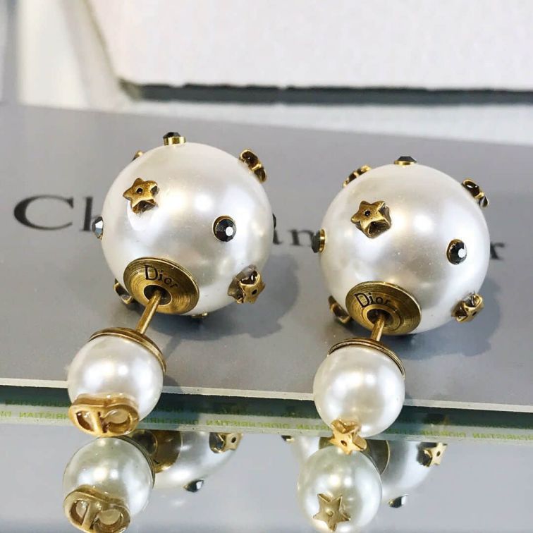 CD PEARL EARRINGS