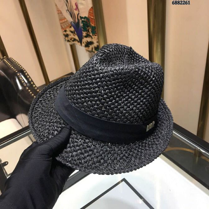 CD 2019 WOMEN HATS