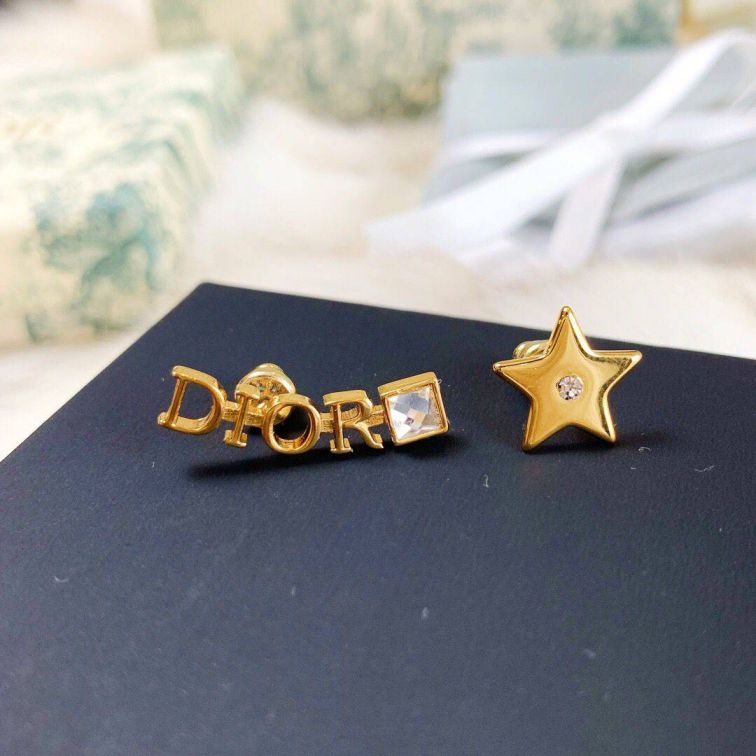 CD STAR EARRINGS