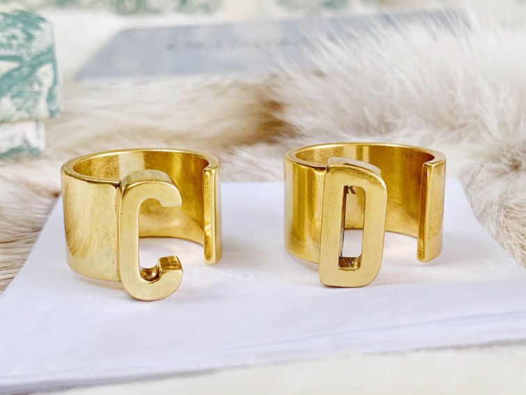 CD "CD" RINGS