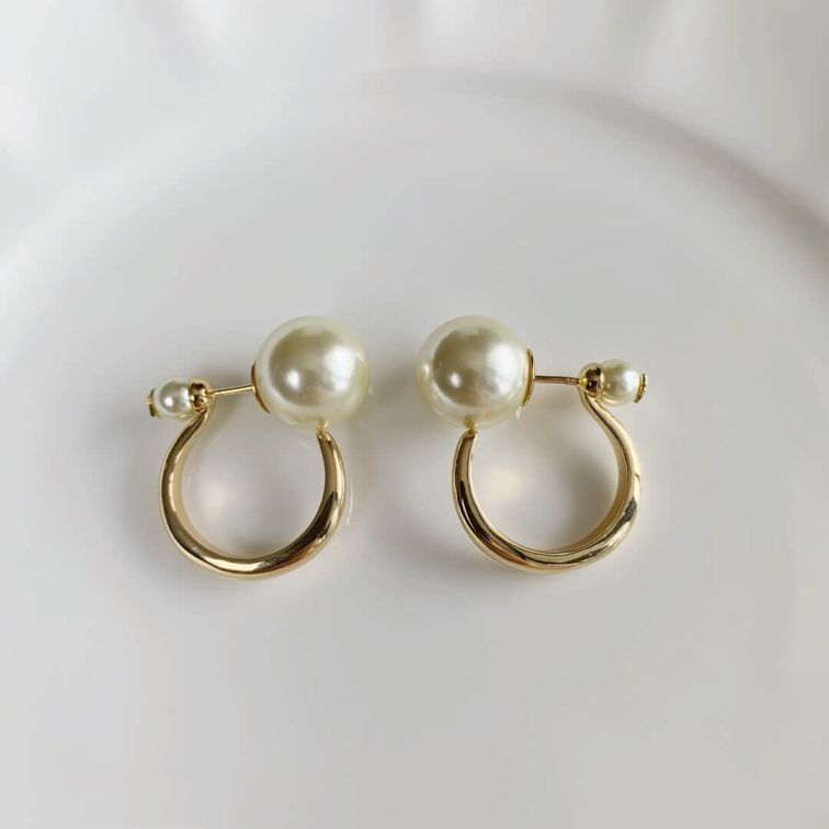 19 CD PEARL GOLD EARRINGS