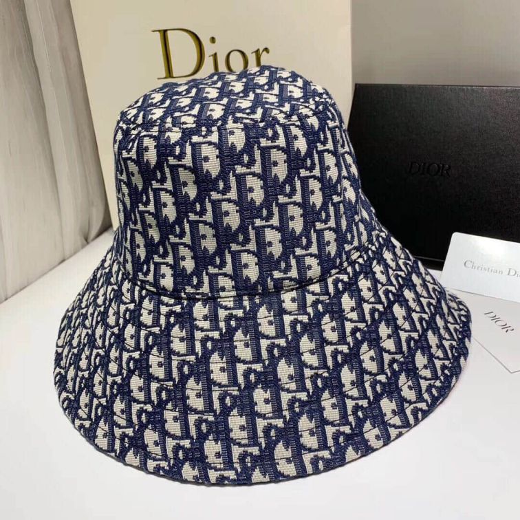 CD 2019 BUCKET HATS