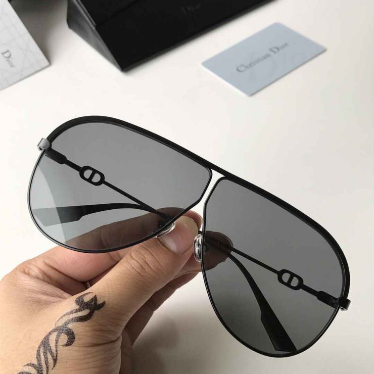 CD SUNGLASSES