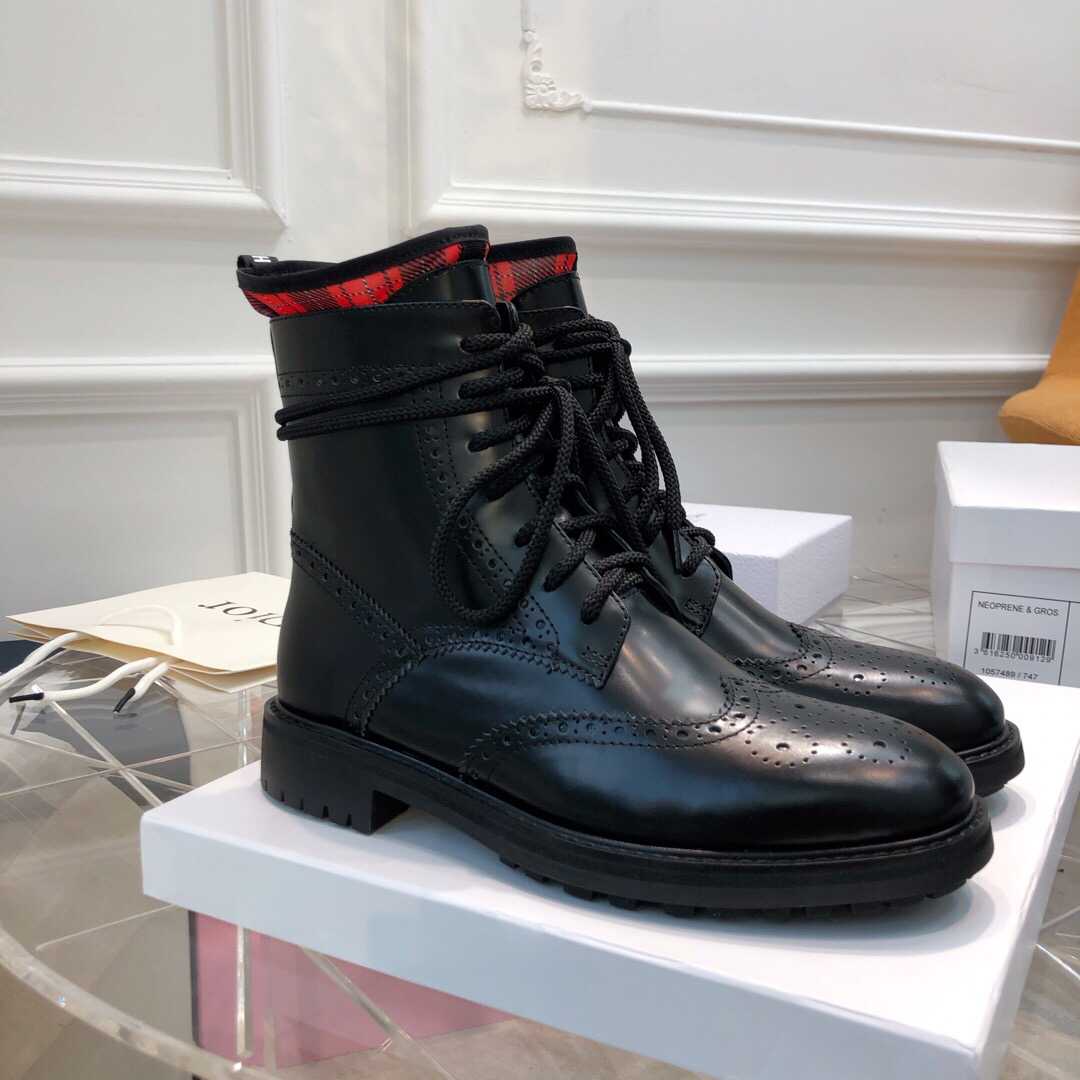 CD 2019 LEATHER CLASSIC MARTIN BOOTS