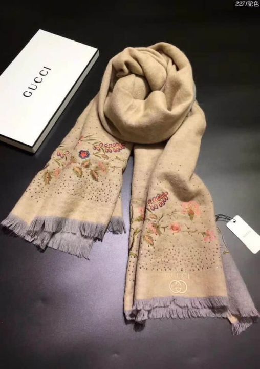 GG 2018 Women Scarves