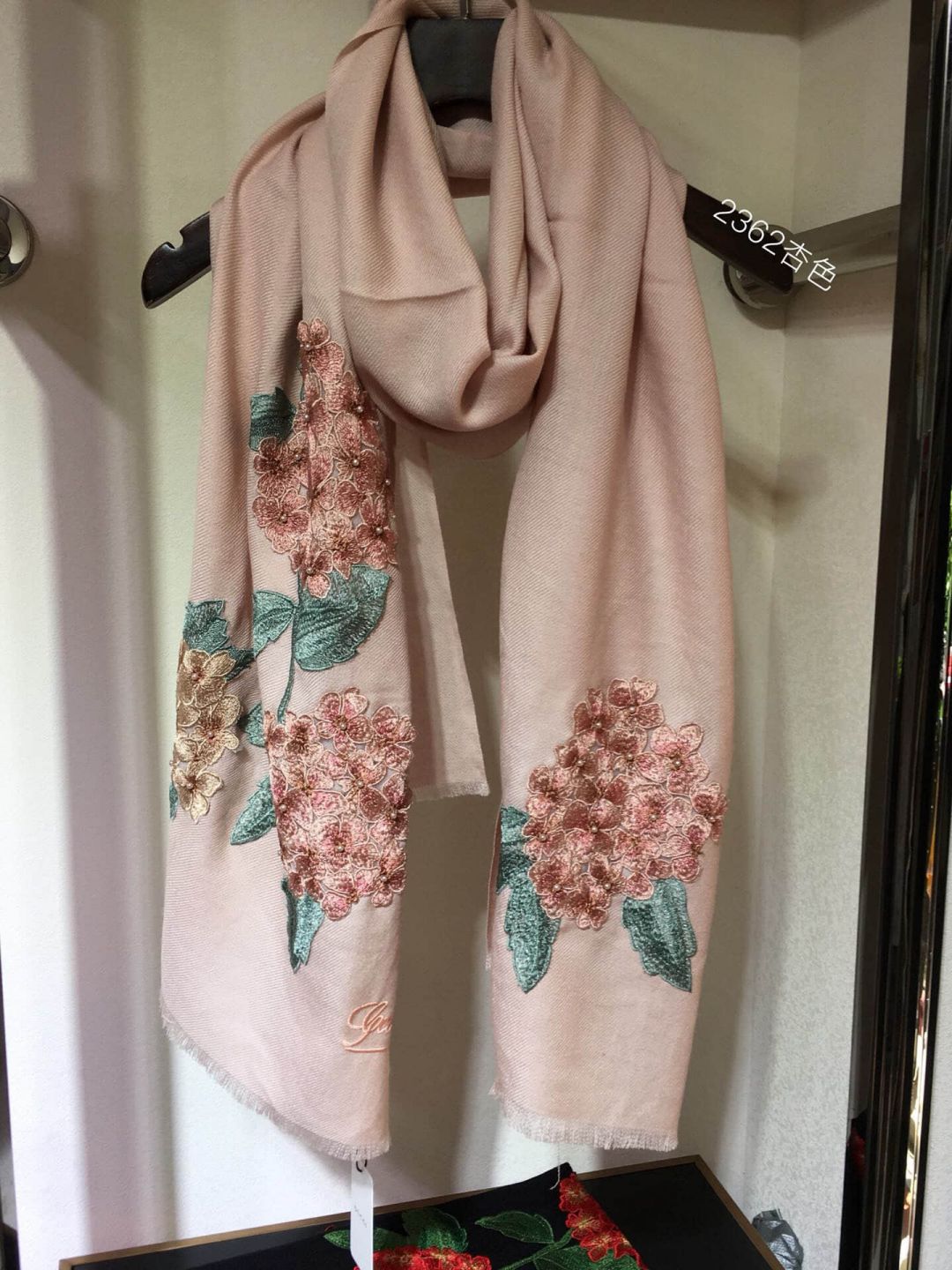 GG Embroidery Cashmere Women Scarves