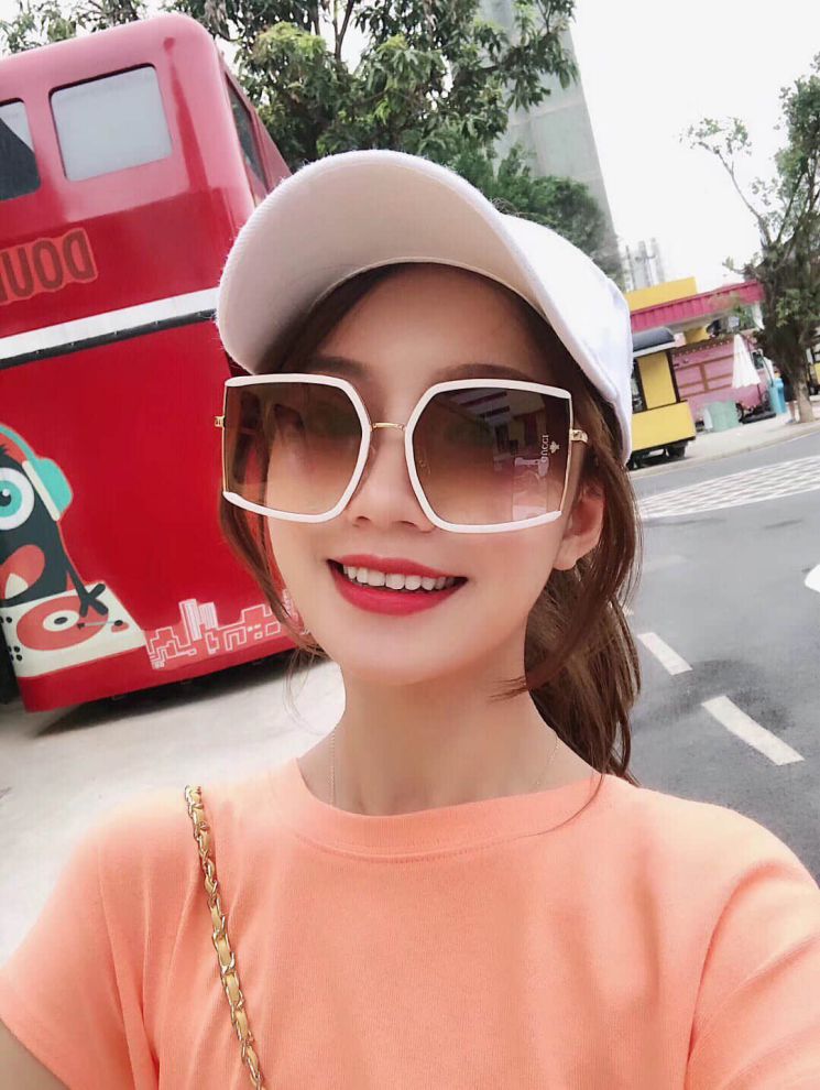 GG Bee Women Sunglasses