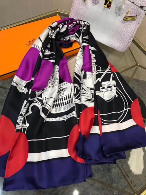 Hermes Women Scarves