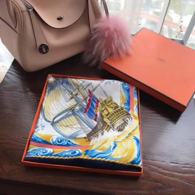 Hermes Women Scarves