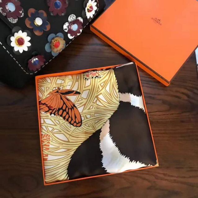 Hermes Women Scarves