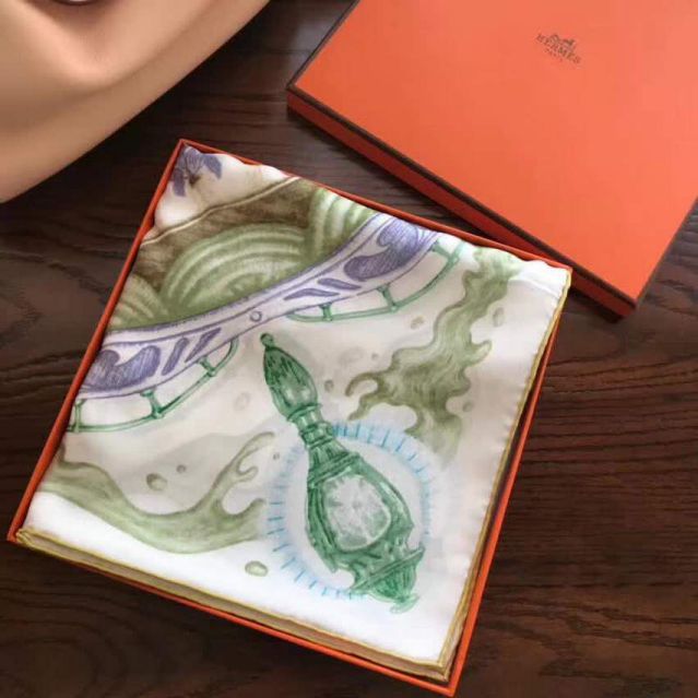 Hermes Women Scarves