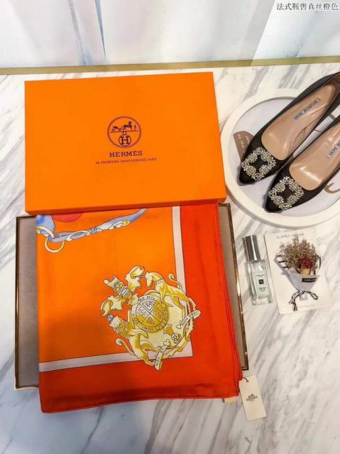 Hermes Women Scarves