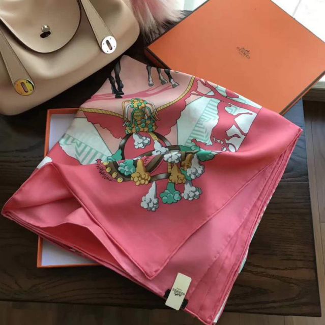 Hermes Women Scarves