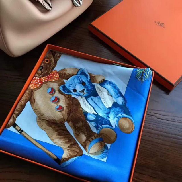 Hermes Women Scarves