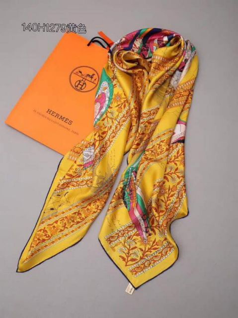 Hermes Women Scarves