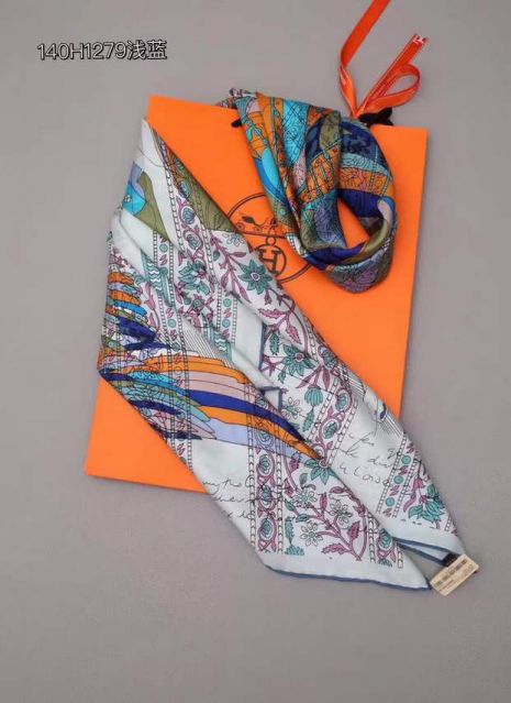 Hermes Women Scarves