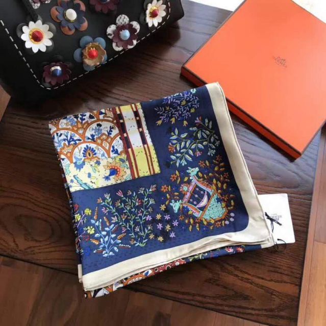 Hermes Women Scarves