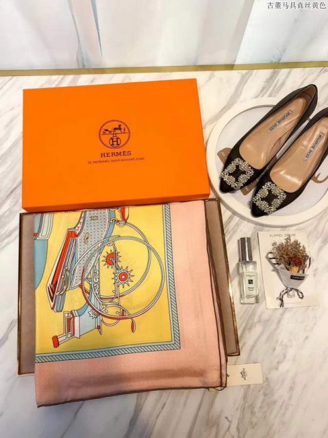 Hermes Women Scarves