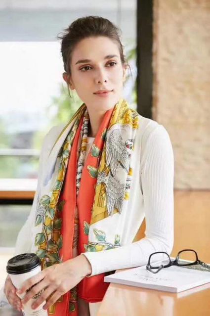 Hermes Women Scarves